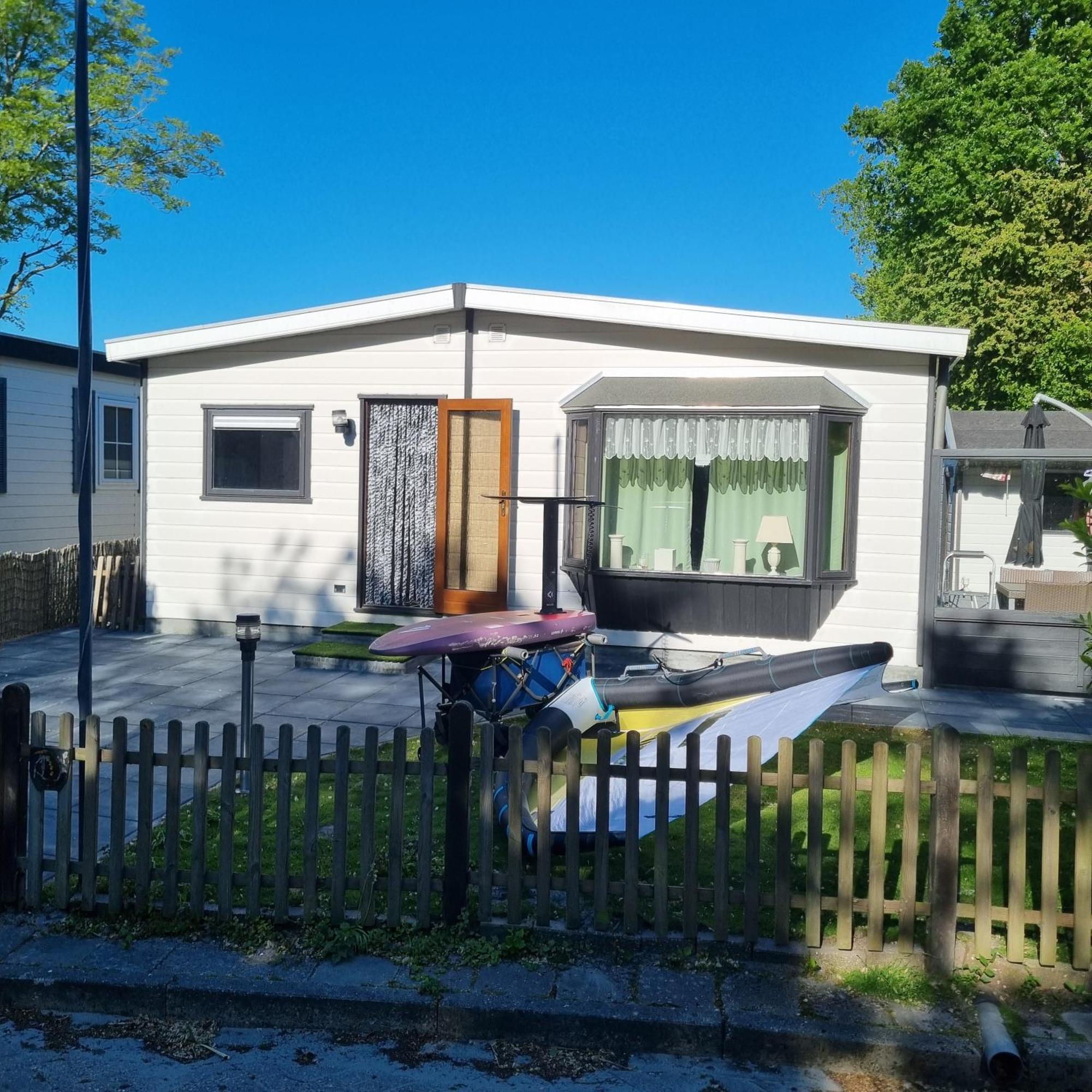 Ferienwohnung Direkt Am Strand In Makkum Exteriör bild